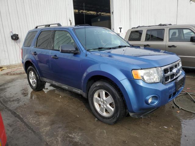 Photo 3 VIN: 1FMCU9DG7AKC47823 - FORD ESCAPE XLT 