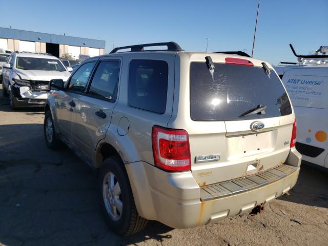 Photo 2 VIN: 1FMCU9DG7AKC63262 - FORD ESCAPE XLT 