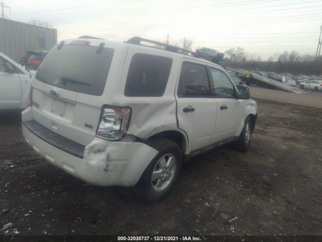 Photo 3 VIN: 1FMCU9DG7AKD41460 - FORD ESCAPE 