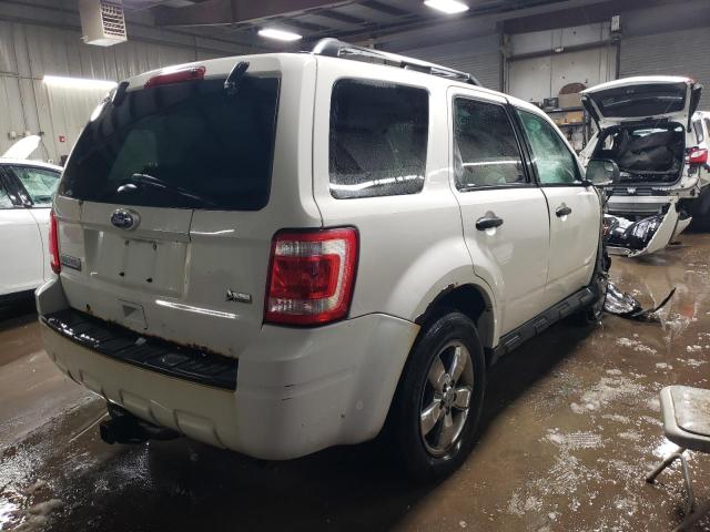 Photo 2 VIN: 1FMCU9DG7BKB20748 - FORD ESCAPE 