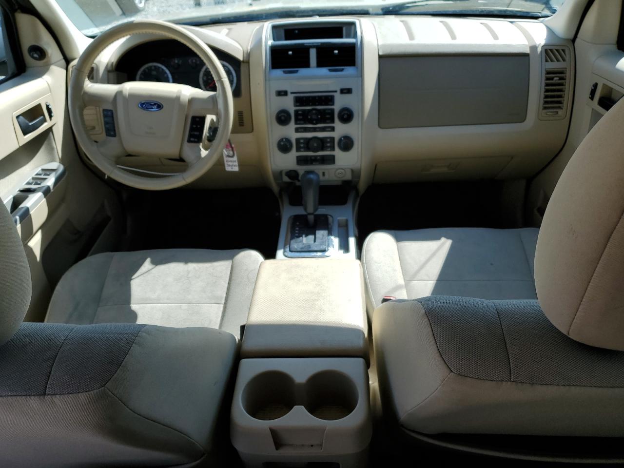 Photo 7 VIN: 1FMCU9DG7BKB98544 - FORD ESCAPE 