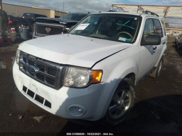 Photo 1 VIN: 1FMCU9DG7CKA37001 - FORD ESCAPE 