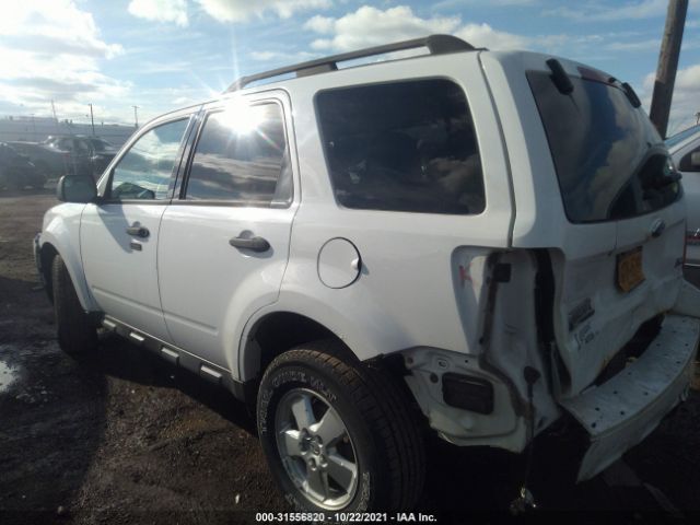 Photo 2 VIN: 1FMCU9DG7CKA37001 - FORD ESCAPE 