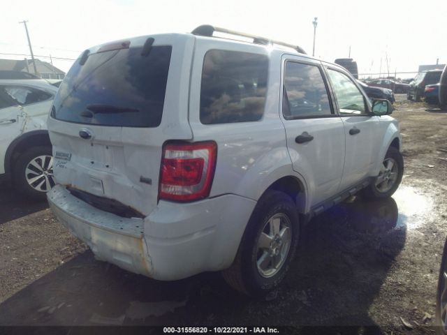 Photo 3 VIN: 1FMCU9DG7CKA37001 - FORD ESCAPE 