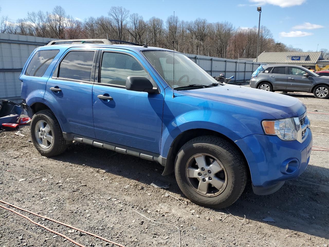 Photo 3 VIN: 1FMCU9DG7CKC00102 - FORD ESCAPE 