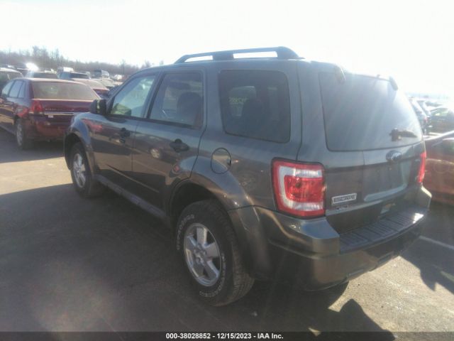 Photo 2 VIN: 1FMCU9DG8AKA32161 - FORD ESCAPE 