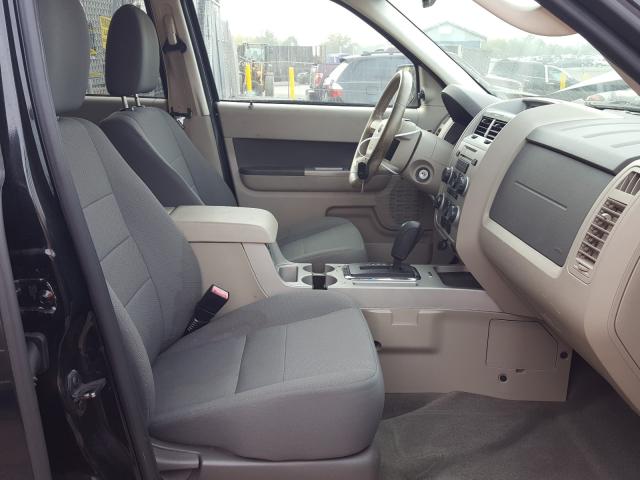 Photo 4 VIN: 1FMCU9DG8AKB09630 - FORD ESCAPE XLT 