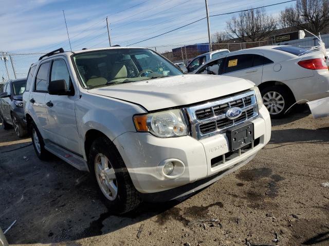 Photo 3 VIN: 1FMCU9DG8AKD00089 - FORD ESCAPE XLT 