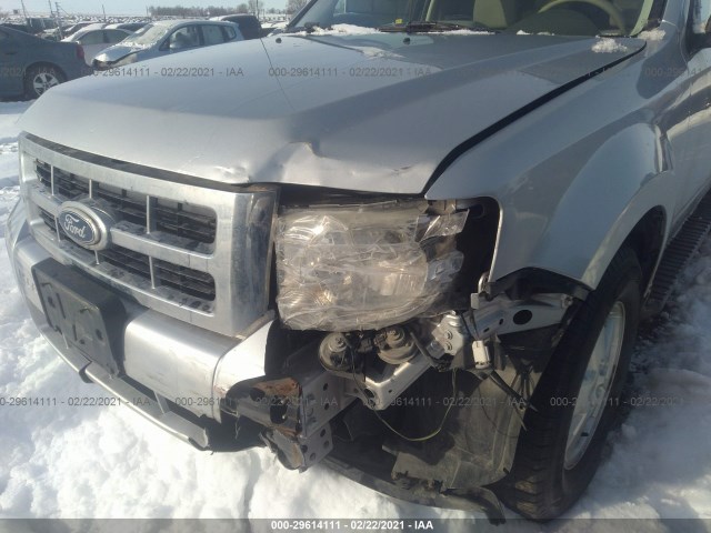 Photo 5 VIN: 1FMCU9DG8AKD27017 - FORD ESCAPE 