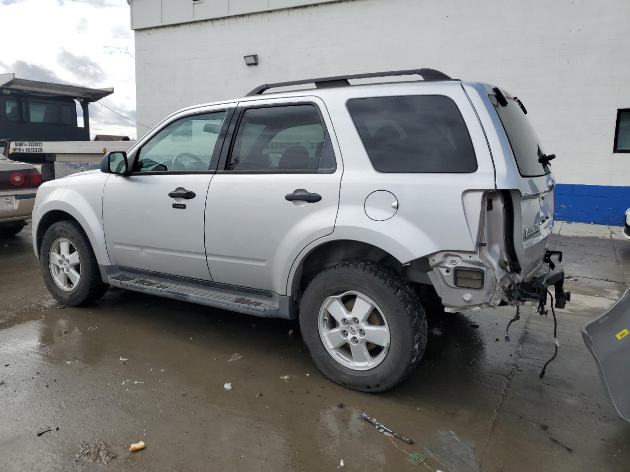 Photo 1 VIN: 1FMCU9DG8AKD40219 - FORD ESCAPE 