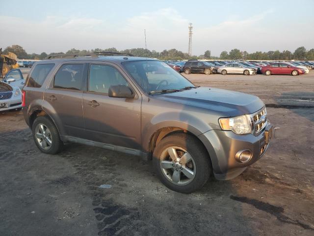 Photo 3 VIN: 1FMCU9DG8BKB01903 - FORD ESCAPE XLT 