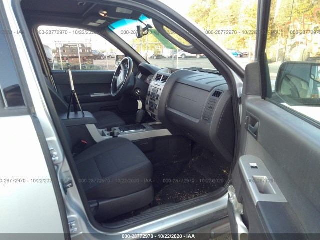 Photo 4 VIN: 1FMCU9DG8BKC58444 - FORD ESCAPE 