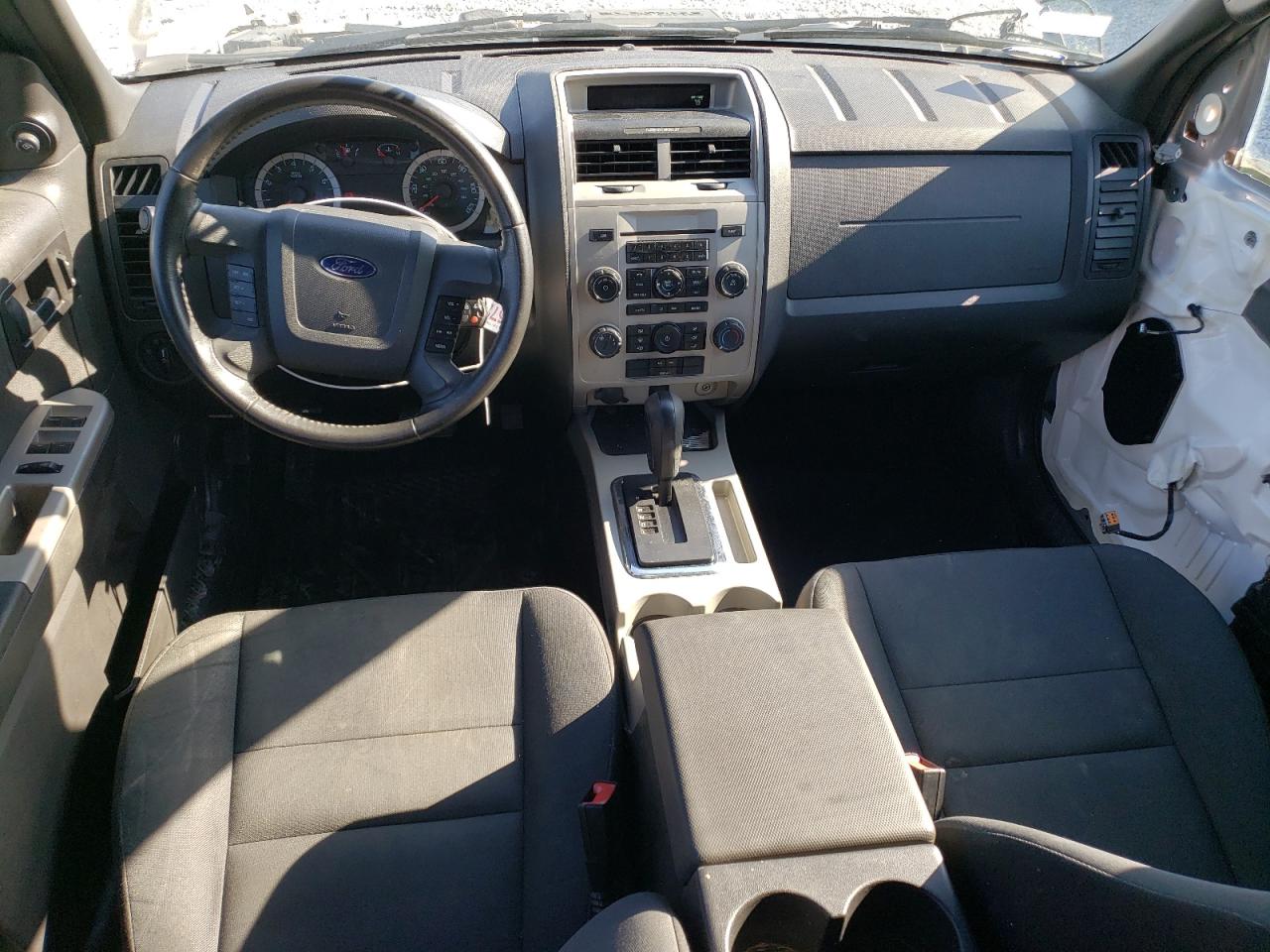 Photo 7 VIN: 1FMCU9DG8CKA29585 - FORD ESCAPE 