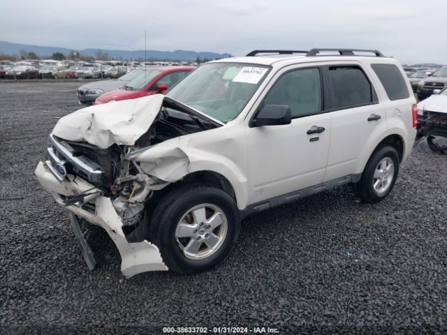 Photo 1 VIN: 1FMCU9DG8CKA58973 - FORD ESCAPE 