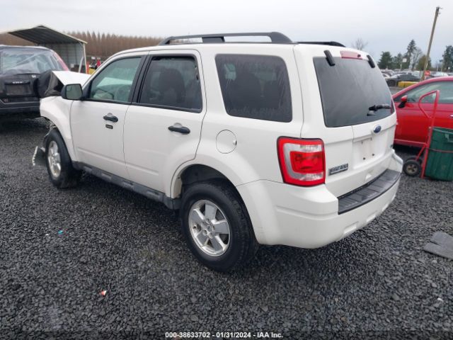 Photo 2 VIN: 1FMCU9DG8CKA58973 - FORD ESCAPE 