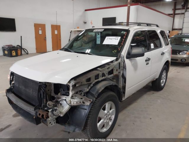 Photo 1 VIN: 1FMCU9DG8CKB08013 - FORD ESCAPE 