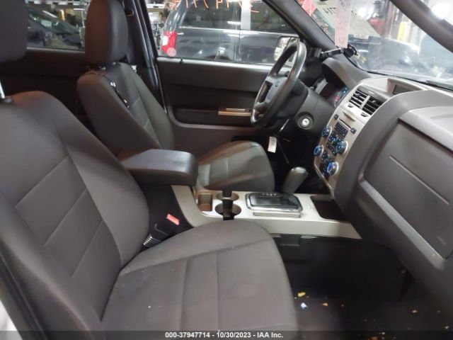 Photo 4 VIN: 1FMCU9DG8CKB08013 - FORD ESCAPE 