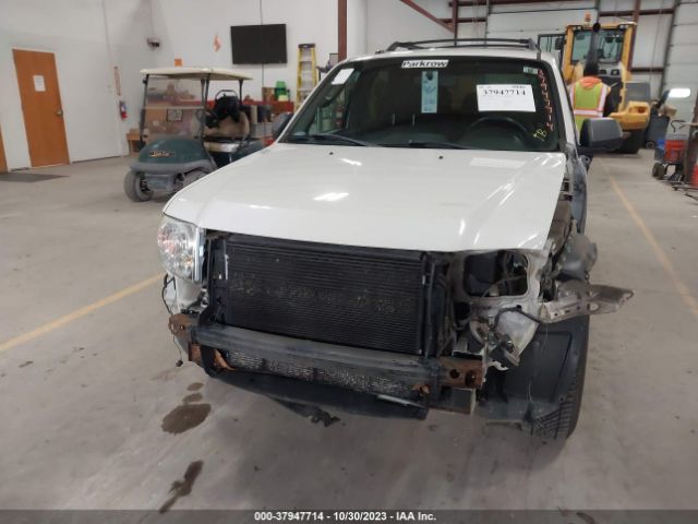 Photo 5 VIN: 1FMCU9DG8CKB08013 - FORD ESCAPE 