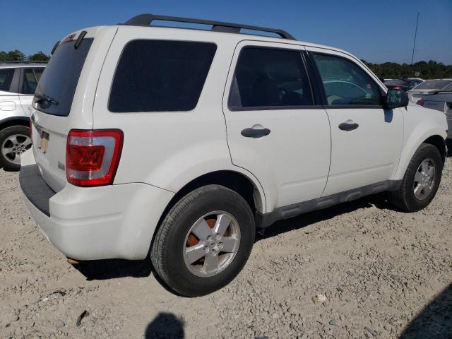 Photo 2 VIN: 1FMCU9DG8CKB33347 - FORD ESCAPE XLT 