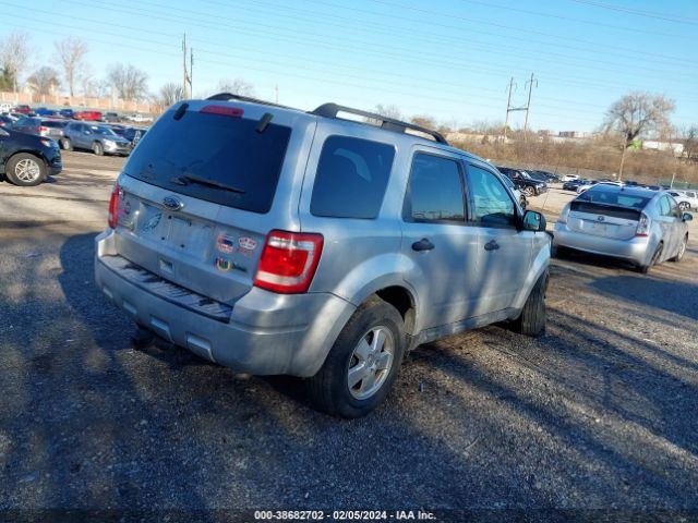 Photo 3 VIN: 1FMCU9DG8CKB43229 - FORD ESCAPE 