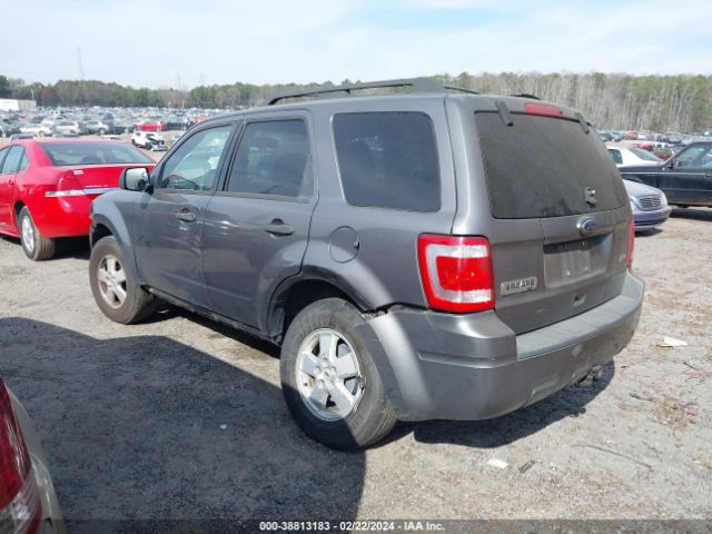 Photo 2 VIN: 1FMCU9DG9AKA04823 - FORD ESCAPE 