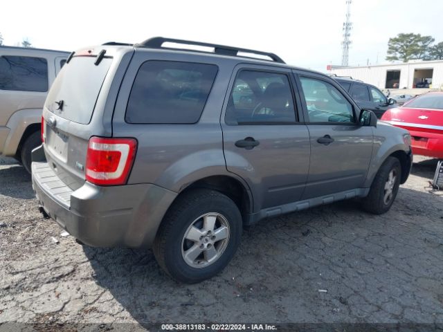 Photo 3 VIN: 1FMCU9DG9AKA04823 - FORD ESCAPE 