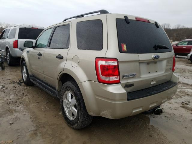 Photo 2 VIN: 1FMCU9DG9AKD22215 - FORD ESCAPE XLT 