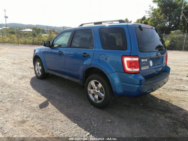 Photo 2 VIN: 1FMCU9DG9BKB21867 - FORD ESCAPE 