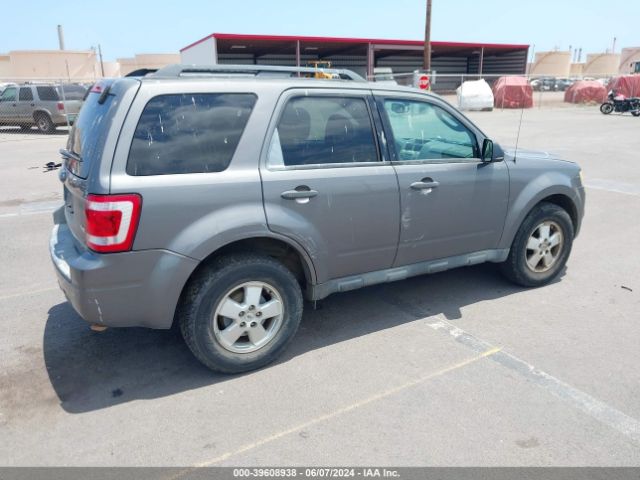 Photo 3 VIN: 1FMCU9DG9CKB32451 - FORD ESCAPE 