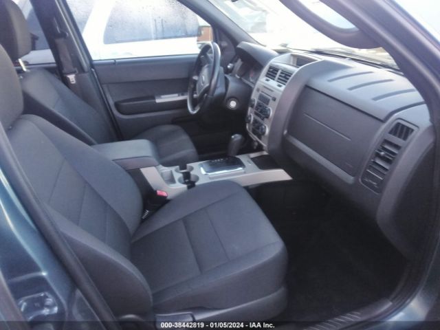 Photo 4 VIN: 1FMCU9DG9CKB32823 - FORD ESCAPE 