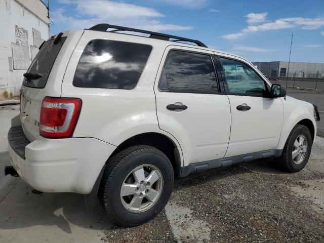 Photo 2 VIN: 1FMCU9DGXAKC92903 - FORD ESCAPE 