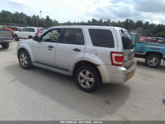 Photo 2 VIN: 1FMCU9DGXBKA24533 - FORD ESCAPE 