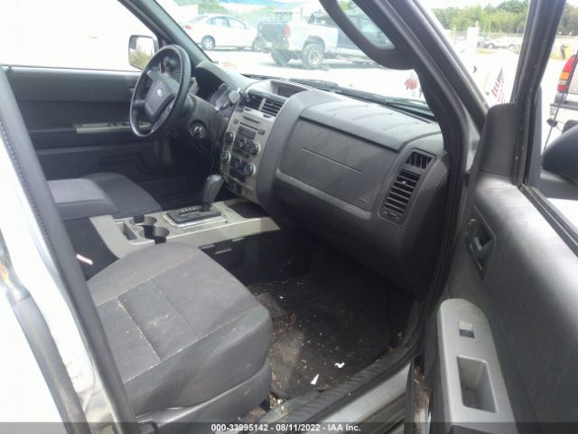 Photo 4 VIN: 1FMCU9DGXBKA24533 - FORD ESCAPE 