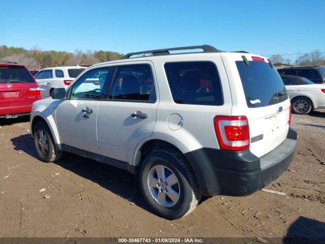 Photo 2 VIN: 1FMCU9DGXBKB22929 - FORD ESCAPE 