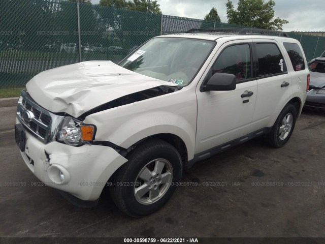 Photo 1 VIN: 1FMCU9DGXCKB99561 - FORD ESCAPE 