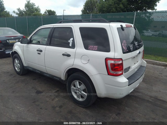 Photo 2 VIN: 1FMCU9DGXCKB99561 - FORD ESCAPE 