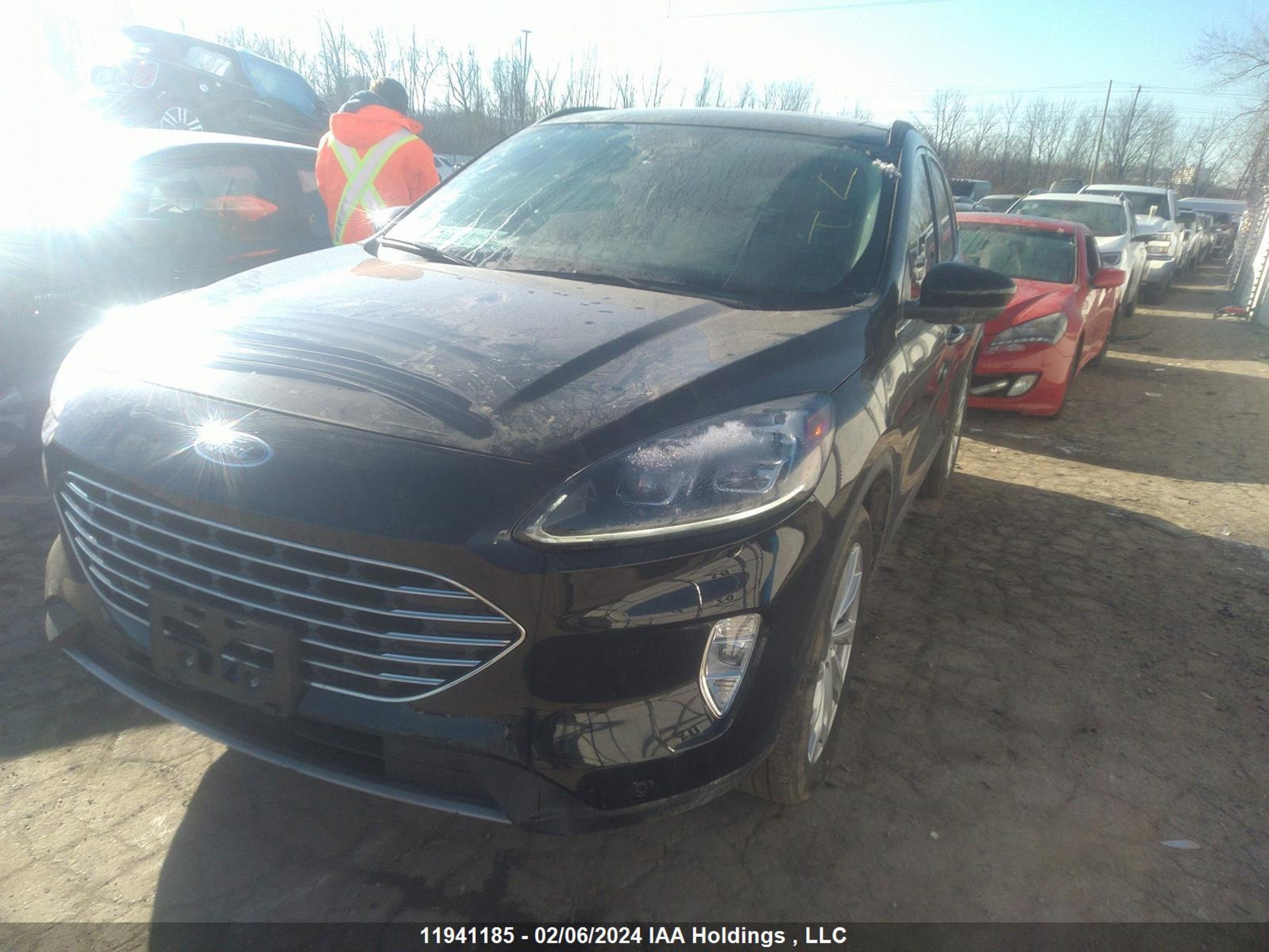 Photo 1 VIN: 1FMCU9DZ0NUB04515 - FORD ESCAPE 