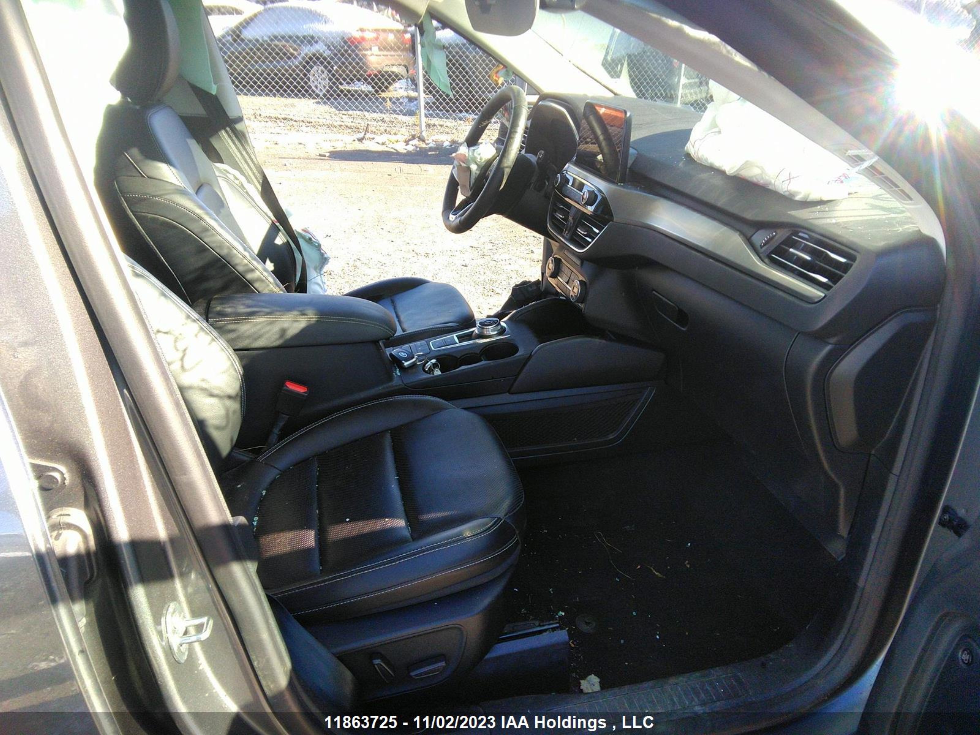 Photo 4 VIN: 1FMCU9DZ6MUA36056 - FORD ESCAPE 