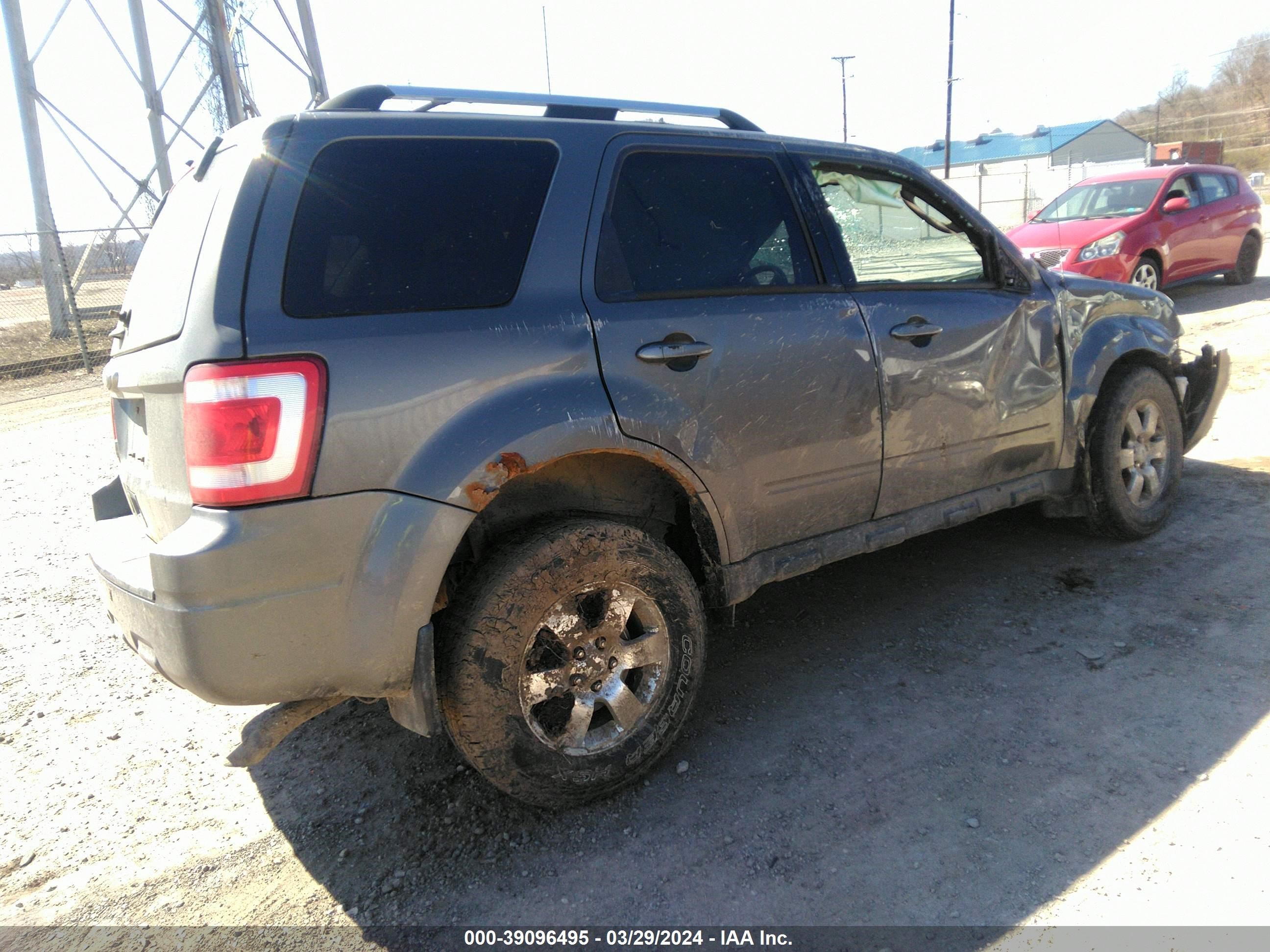 Photo 3 VIN: 1FMCU9E75CKC47479 - FORD ESCAPE 