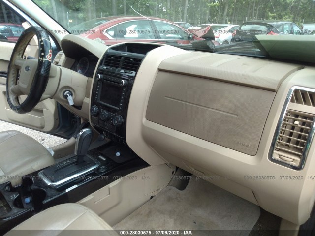 Photo 4 VIN: 1FMCU9EG0AKC75977 - FORD ESCAPE 