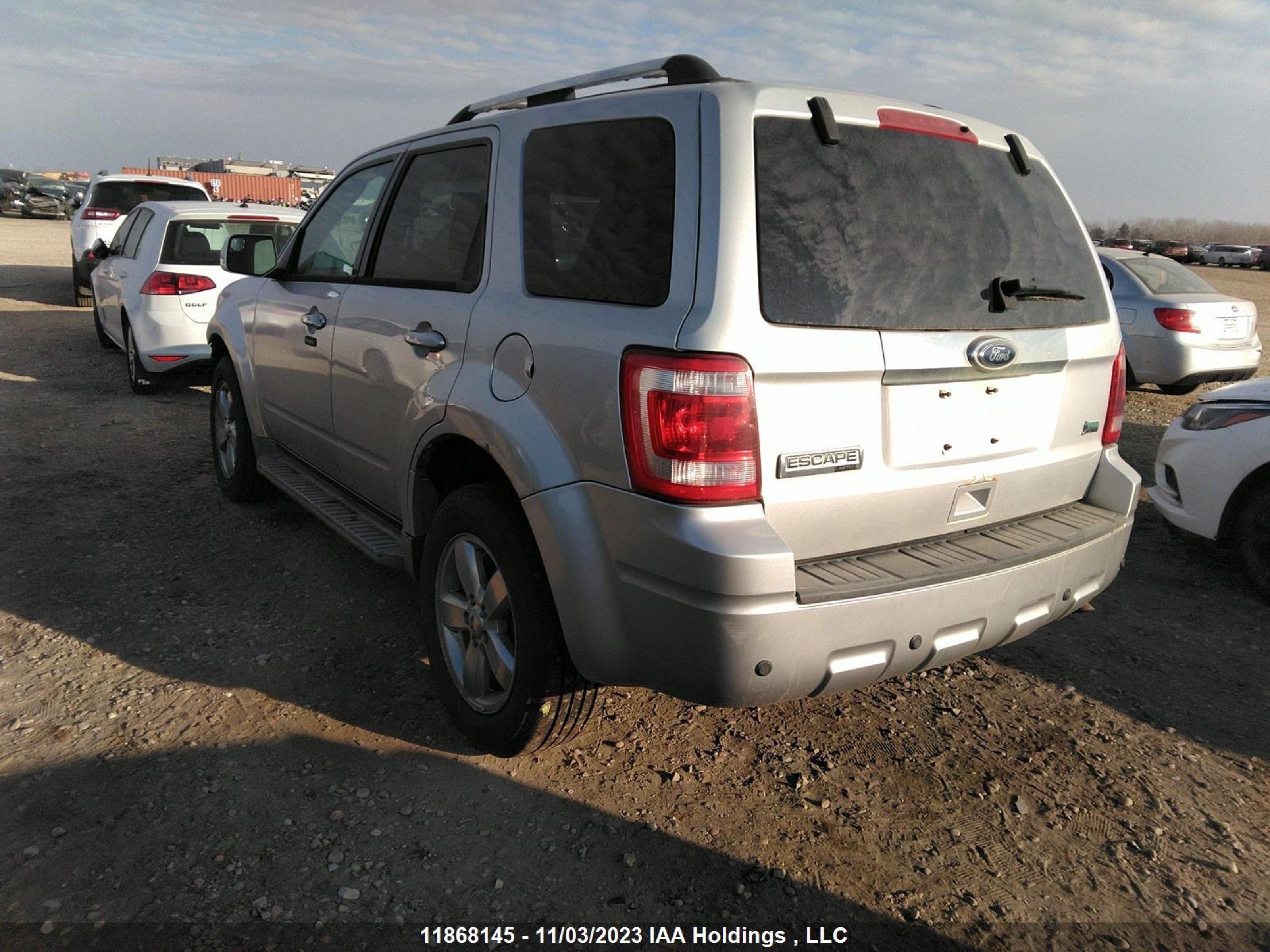 Photo 2 VIN: 1FMCU9EG0AKC80015 - FORD ESCAPE 