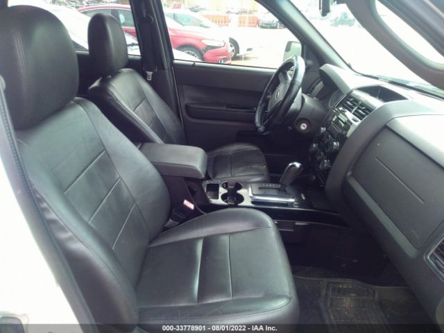 Photo 4 VIN: 1FMCU9EG0BKA57667 - FORD ESCAPE 