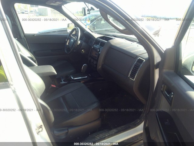 Photo 4 VIN: 1FMCU9EG0BKB22971 - FORD ESCAPE 