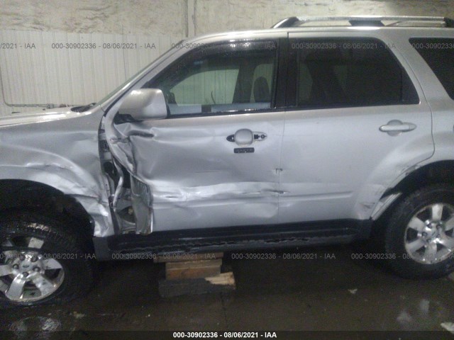 Photo 5 VIN: 1FMCU9EG0BKC05171 - FORD ESCAPE 