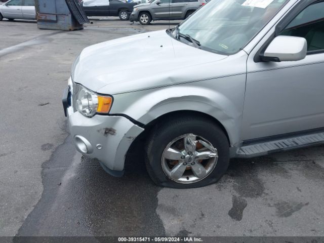 Photo 5 VIN: 1FMCU9EG1BKA26461 - FORD ESCAPE 