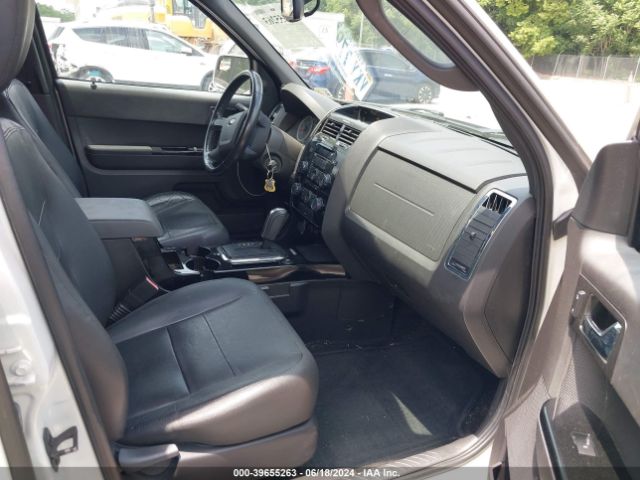 Photo 4 VIN: 1FMCU9EG1BKC67890 - FORD ESCAPE 