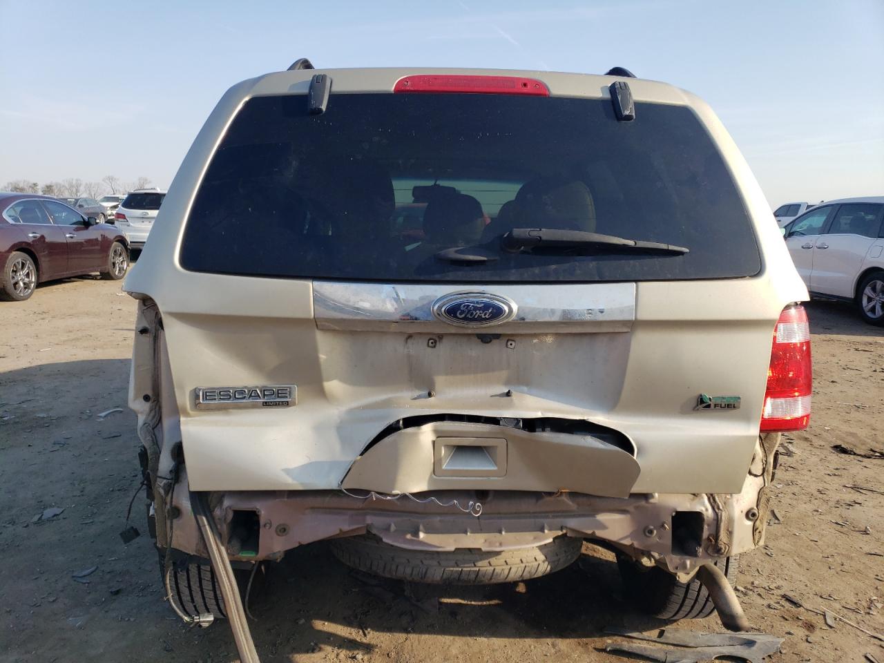 Photo 5 VIN: 1FMCU9EG1CKB87362 - FORD ESCAPE 