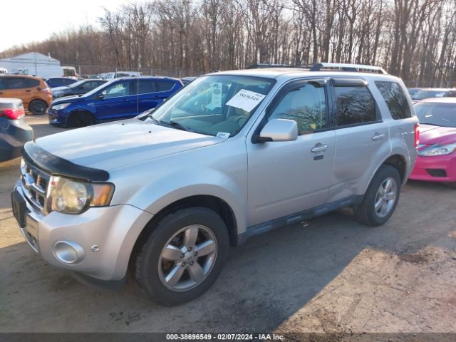 Photo 1 VIN: 1FMCU9EG2AKD24936 - FORD ESCAPE 