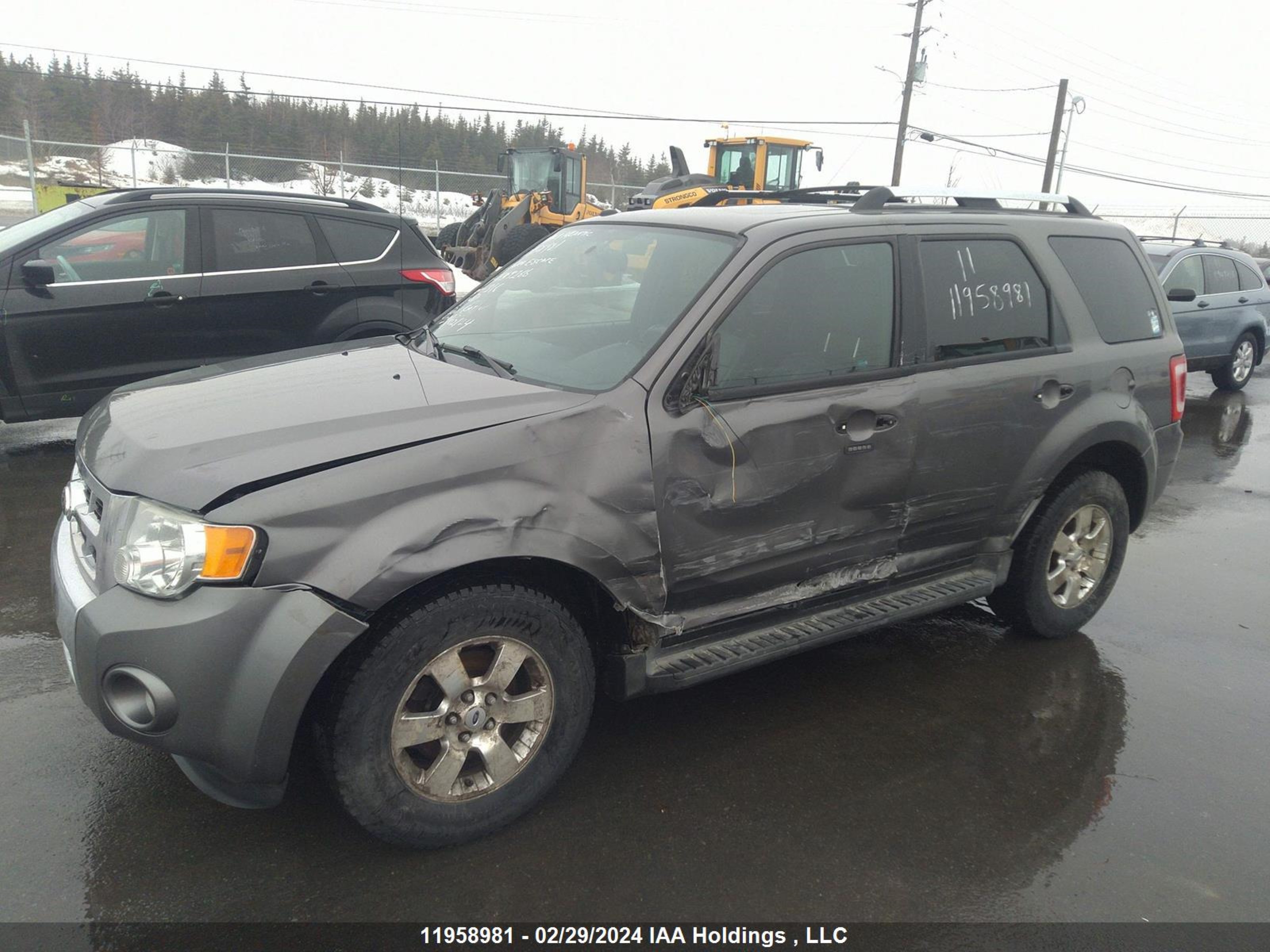 Photo 1 VIN: 1FMCU9EG4BKB49266 - FORD ESCAPE 