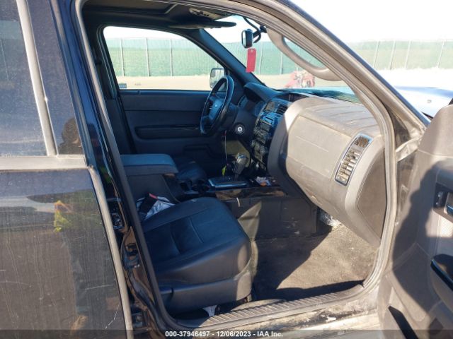 Photo 4 VIN: 1FMCU9EG4CKC07863 - FORD ESCAPE 